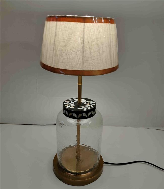 TABLE LAMP (20X20X40 CM)