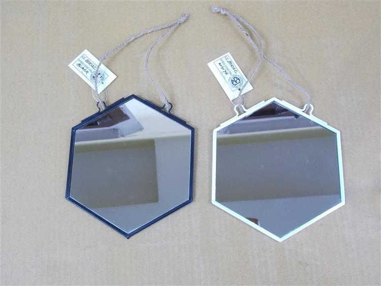 HEXA MIRROR
